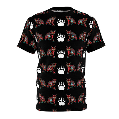 Black Bear Cub Wallpaper T-Shirt