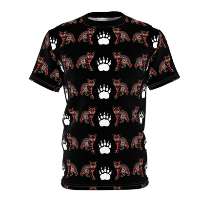 Black Bear Cub Wallpaper T-Shirt